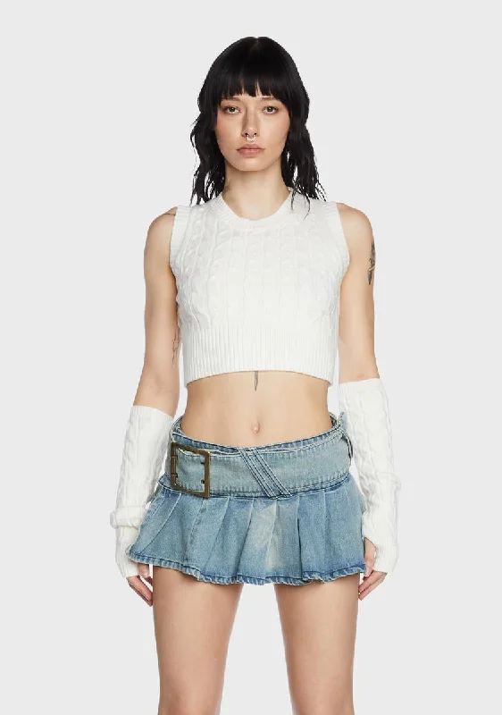 Laid-Back Elegance Shay Cable Knitted Gloved Crop Top