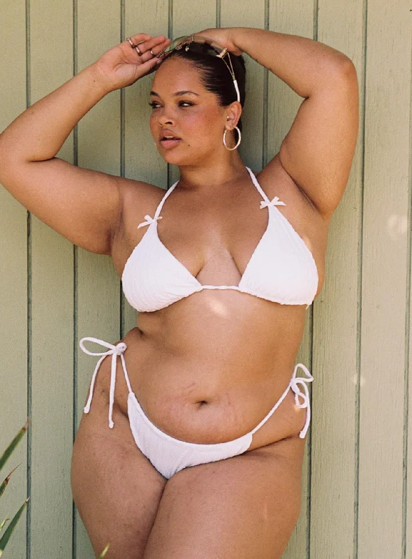 Latest Trends Jenner Triangle White Anglaise Bikini Top Curve