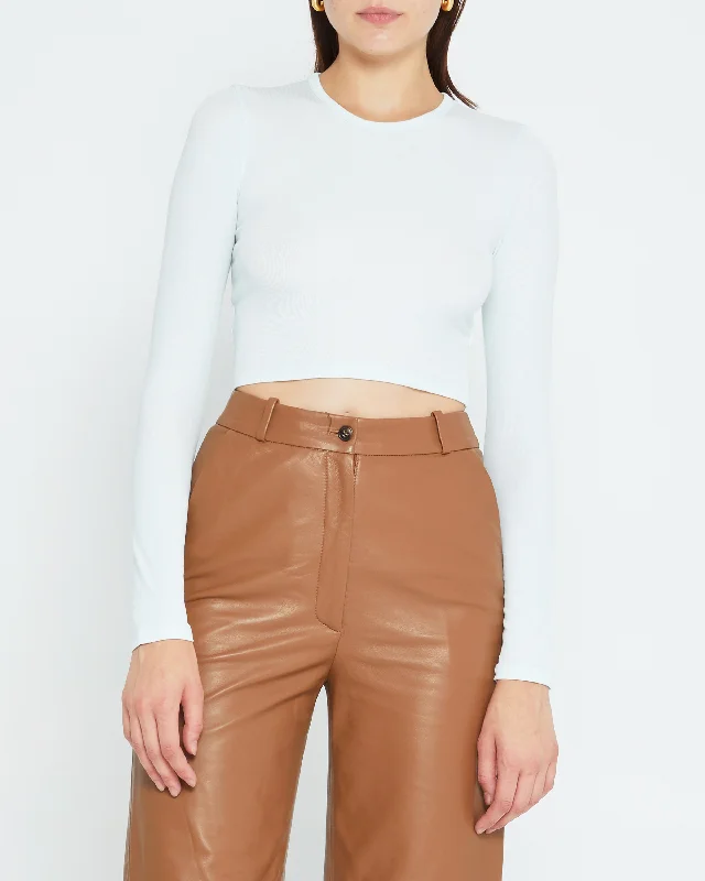 Chic And Comfortable Weekend Cropped Longsleeve