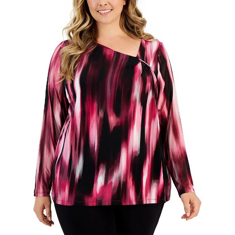 Chic Trends For The Fashion Savvy Plus Womens Printed Asymmetrical Neck Blouse