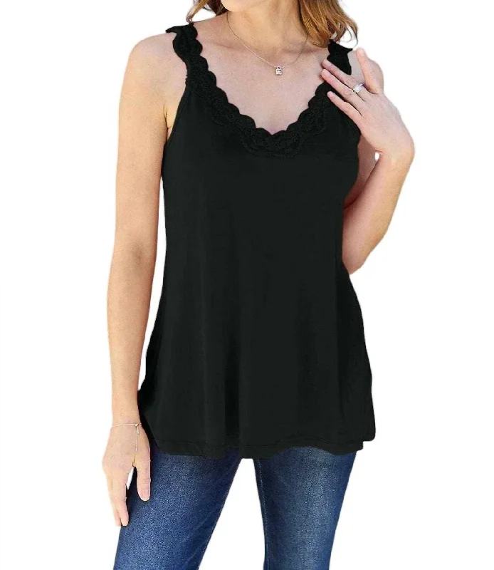 Casual Chic Clothing Effortless Elegance Lace V-Neck Cami In Black