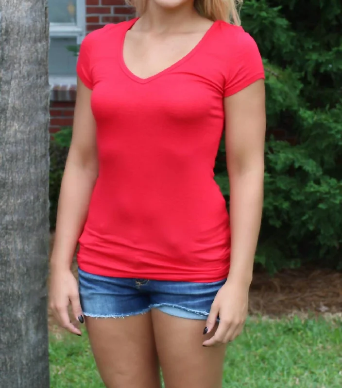 Special Occasion Wear V-Neck Jersey Tee In Red