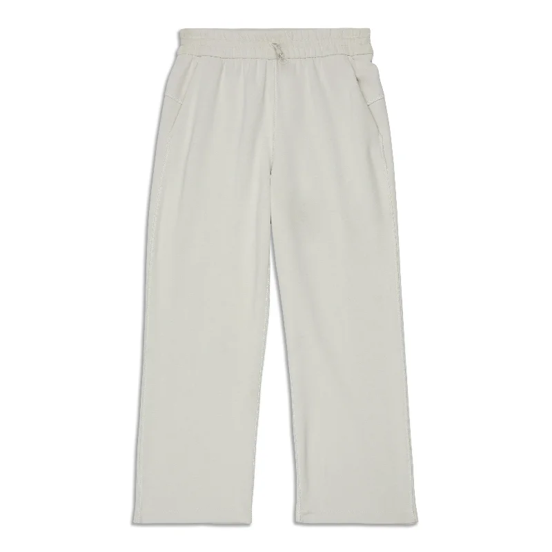 Unleash Your Trend Driven Style Softstreme High-Rise Straight-Leg Cropped Pant - Resale